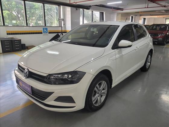 VOLKSWAGEN POLO 1.0 MPI TOTAL FLEX MANUAL VOLKSWAGEN POLO 1.0 MPI TOTAL FLEX MANUAL